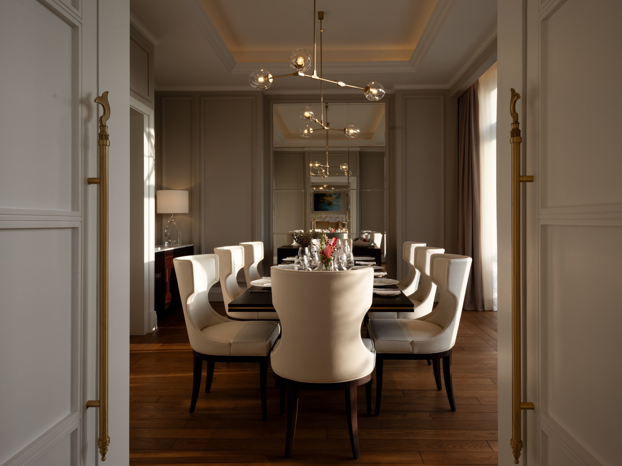 CHB_Penthouse_403_DiningRoom_WhatTheFox-0017