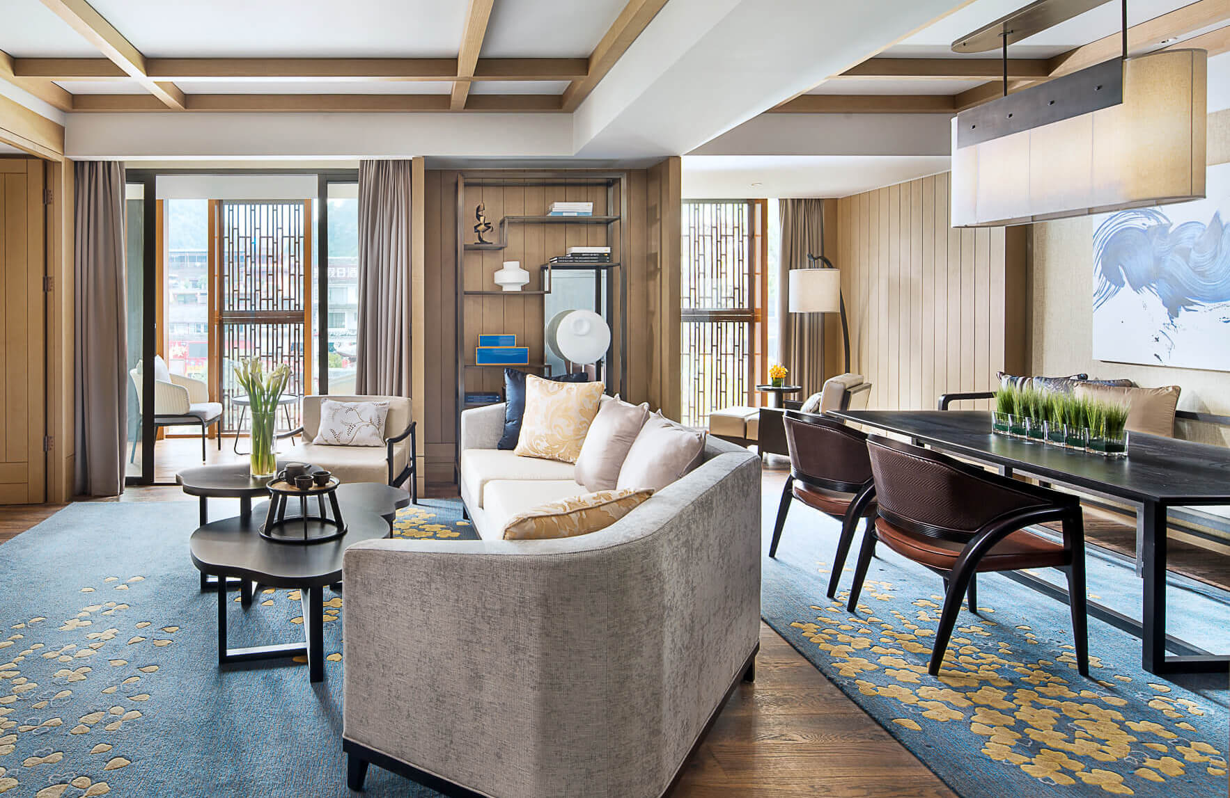 Amari-Yangshuo_Three-Bedroom-Suite_Living-Room-ARTICLE