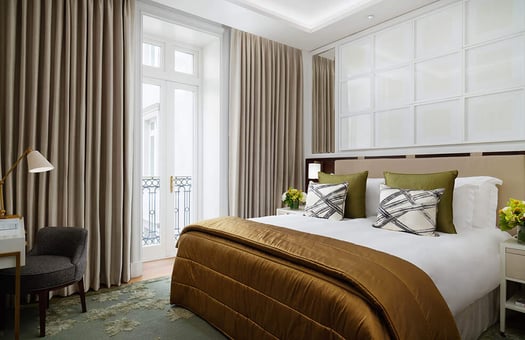 GARDEN-SUITE-BEDROOM-ARTICLE-DESKTOP