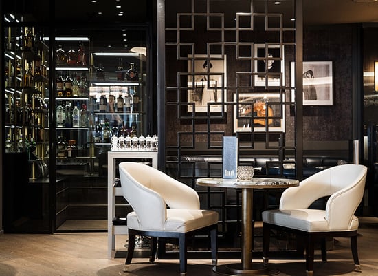 bar-boman-whiskey-display-COLUMN-Copy