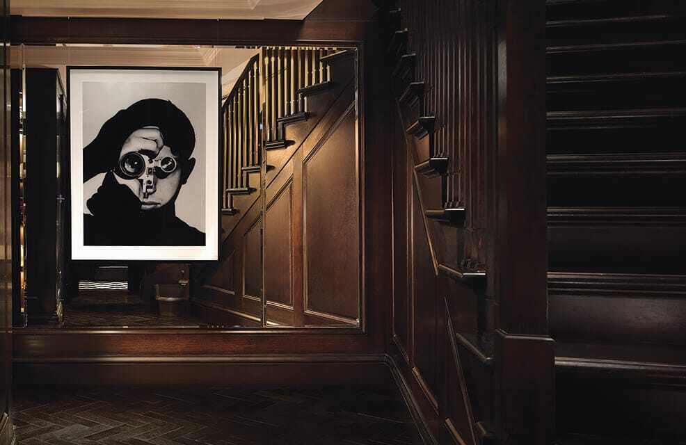CHL-Actors-Penthouse-Staircase-artcile-desktop