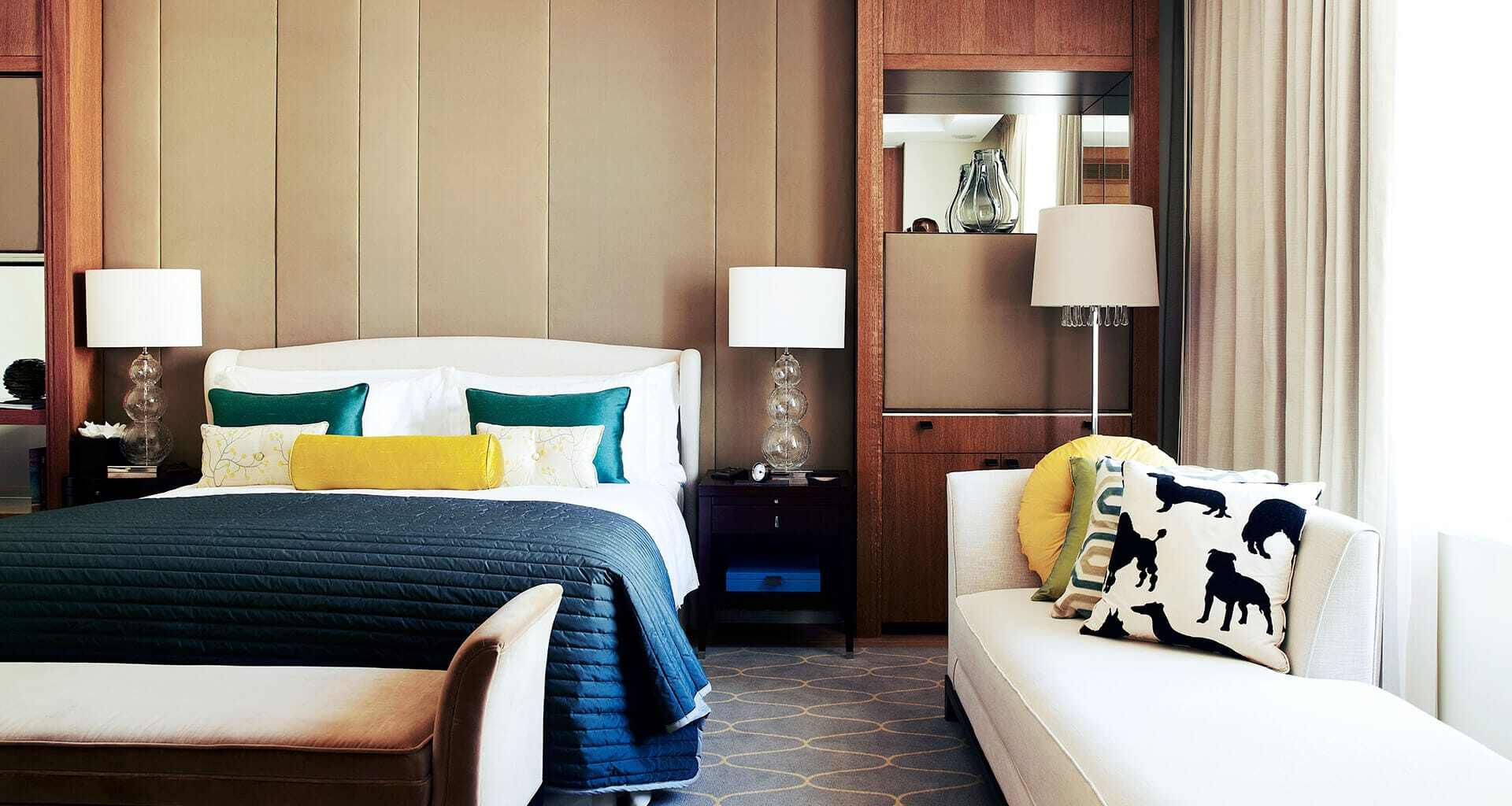 Corinthia_London-guestroom-2-FB-desktop
