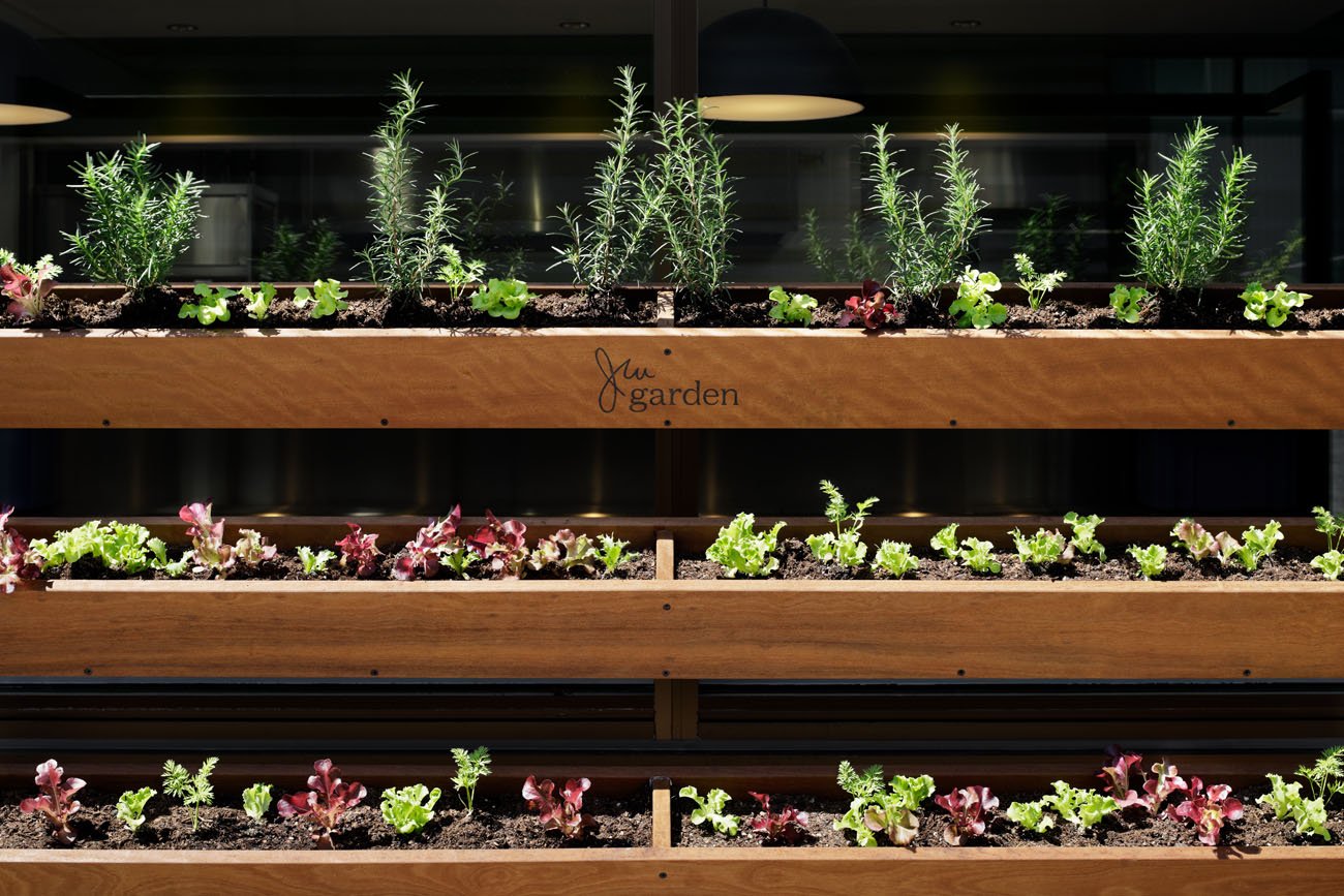 JW_OSAJW_JW_Garden_02