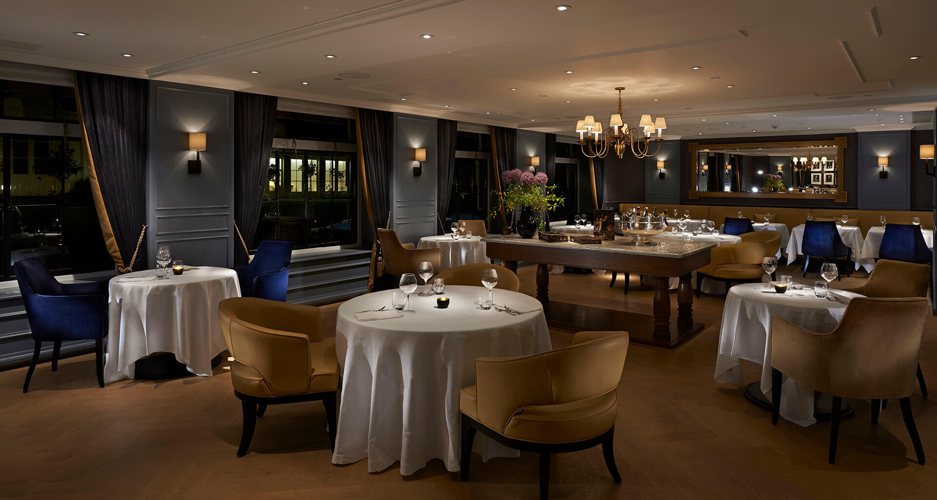 Waldorf-Astoria-Amsterdam-restaurant-night-FB-desktop