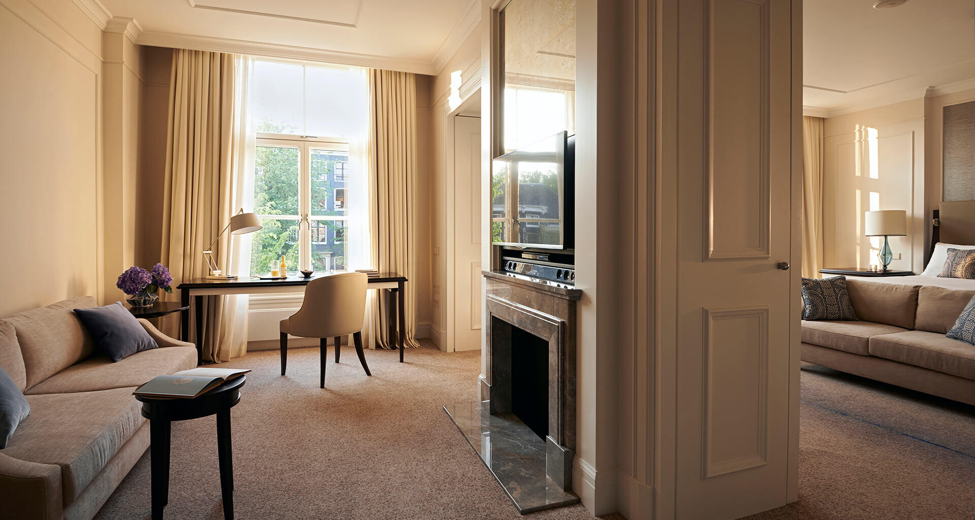 Waldorf-Astoria-suite-FB-desktop